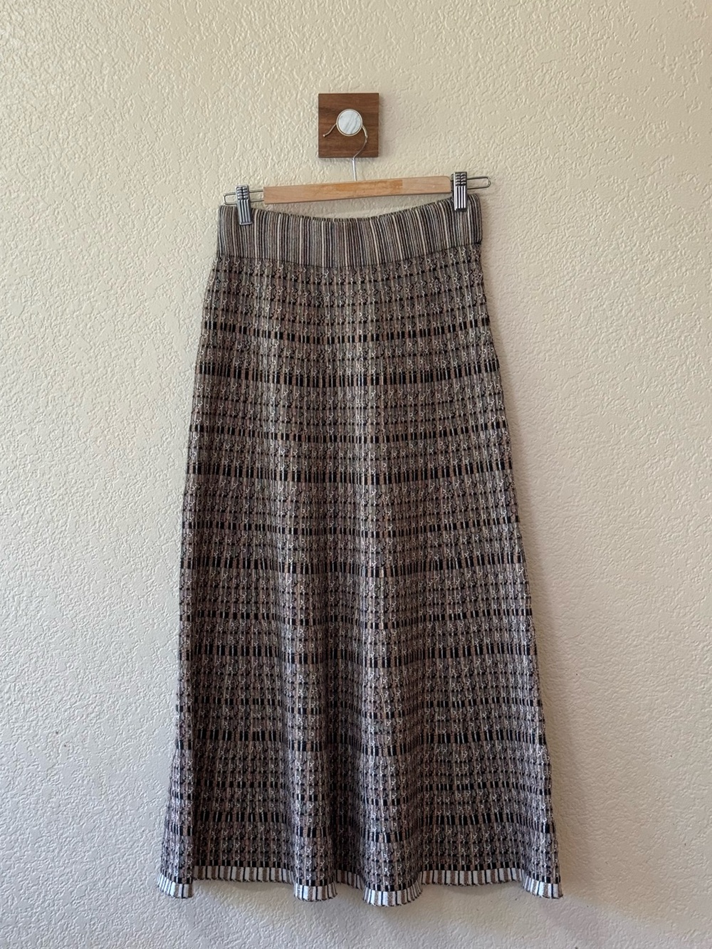 Luna Neutral Patterned KnitPull-On Midi Skirt